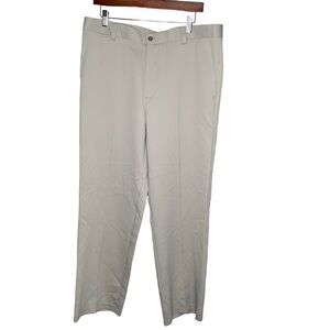 New IZOD XFG Men's Golf Pants Size 36x32 Beige Light Sand Flat Front UPF 50